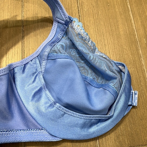 Glamorise Front-Closure WonderWire Bra - Picture 11 of 11